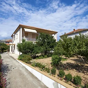 And With Parking Space - 13102 3* Trogir